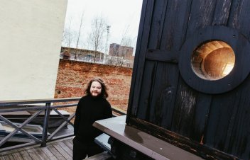 Matīss Kaža. Man jābūt ārkārtīgi naivam