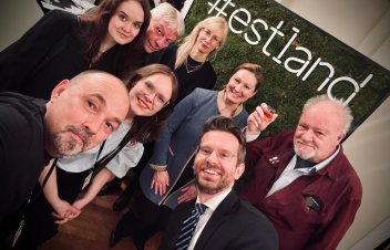 Ar roku uz pulsa – aktuālais pasaules dokumentārajā kino