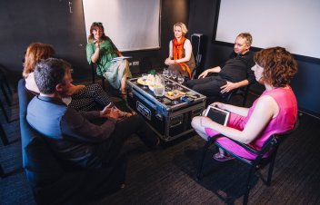 Sieviete un vīrietis Latvijas kinoprocesā