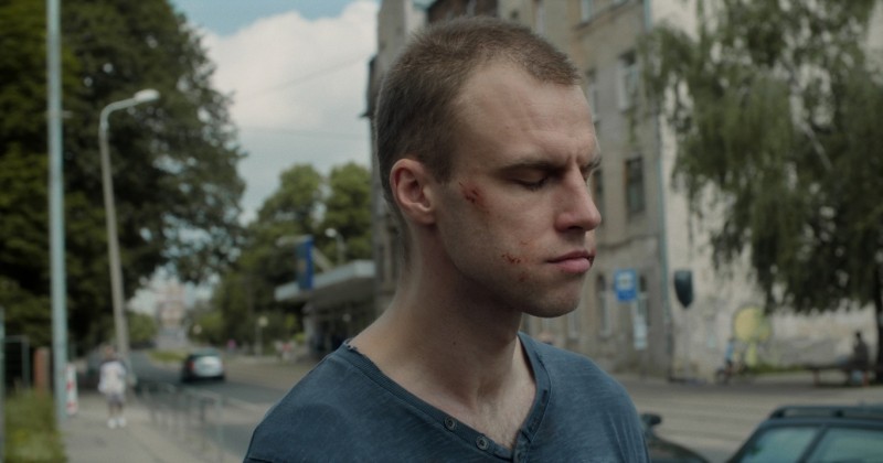 „Elpot zem ūdens”. Ar empātiju