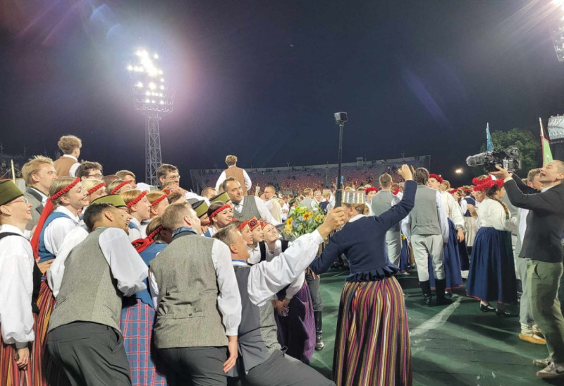 „Vairāk kā deja”. Lodziņš uz Latviju Kanādā