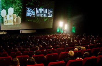 Tamperes festivāls: profesionalitāte kedās
