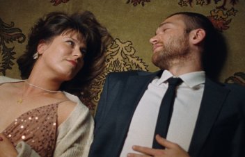 Nestāsti, pieskaries! Par filmu “Tu man neko neatgādini / Slow”