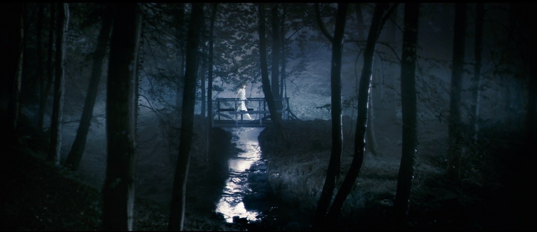 "Antikrists / Antichrist" (2009)