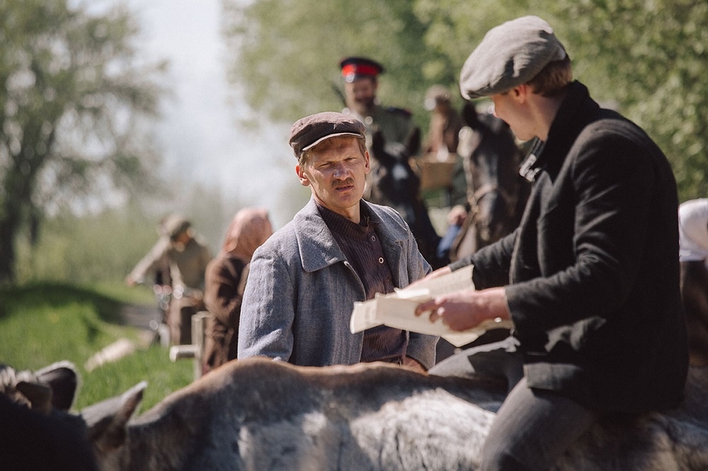 Konrāds (Gatis Gāga) un Miķelsons (Jēkabs Reinis). Foto: Vilnis Slūka