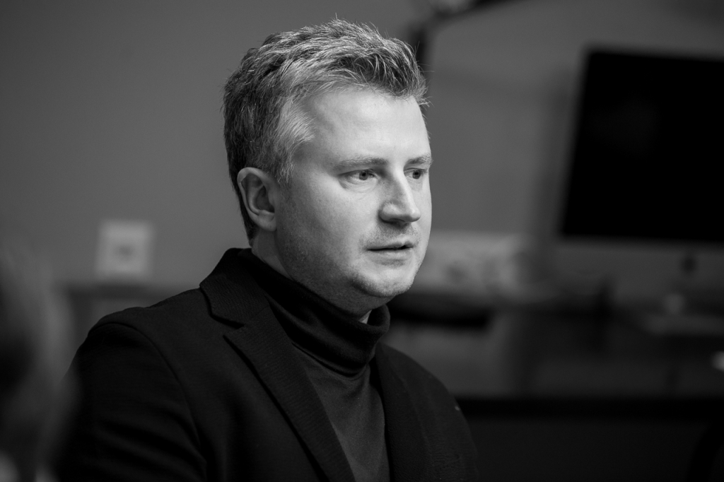 Dāvis Sīmanis - kinorežisors, "Lielā Kristapa" laureāts par labāko spēlfilmas režiju (2018), žūrijas pārstāvis (2019)