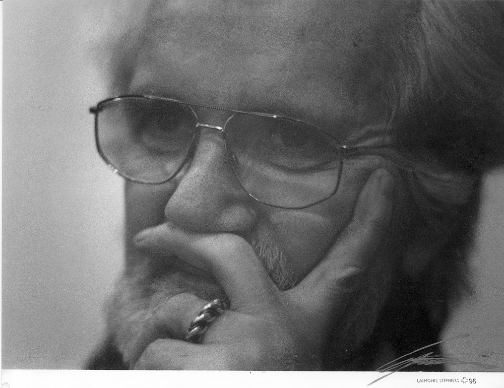 Ansis Epners 1996. gadā. Laimoņa Stīpnieka foto no LKA Rīgas Kino muzeja krājuma