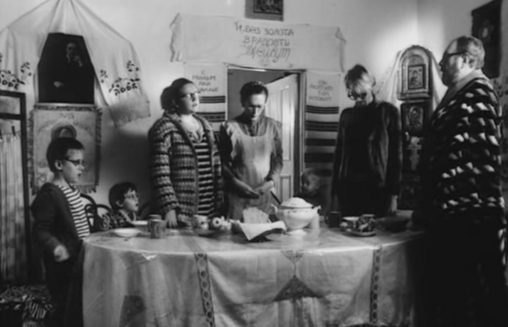 Kadrs no filmas "Čehova motīvi" (2002)