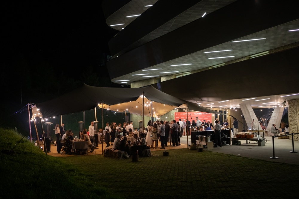 Viens no drosmīgākajiem vakariņu risinājumiem šāgada festivālā, klasiskā restorāna vietā sarīkojot pikniku brīvā dabā