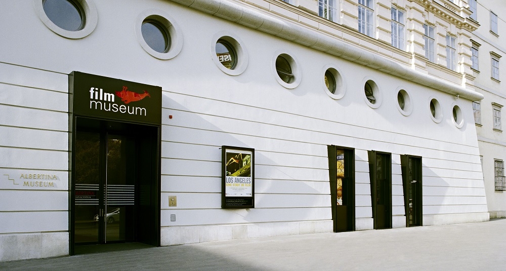 Austrijas Kino muzeja fasāde. Foto: Austrian Film Museum / Hertha Hurnaus