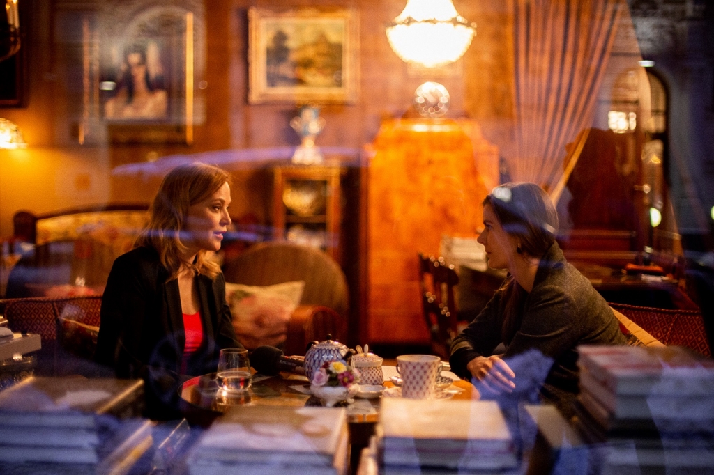 Top intervija Kino Rakstiem - sarunājas Elita Kļaviņa un Sonora Broka, fotografē Agnese Zeltiņa