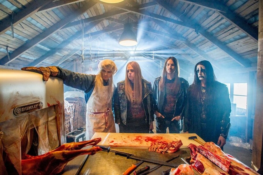 Kadrs no projekta "Impaled Rektum"