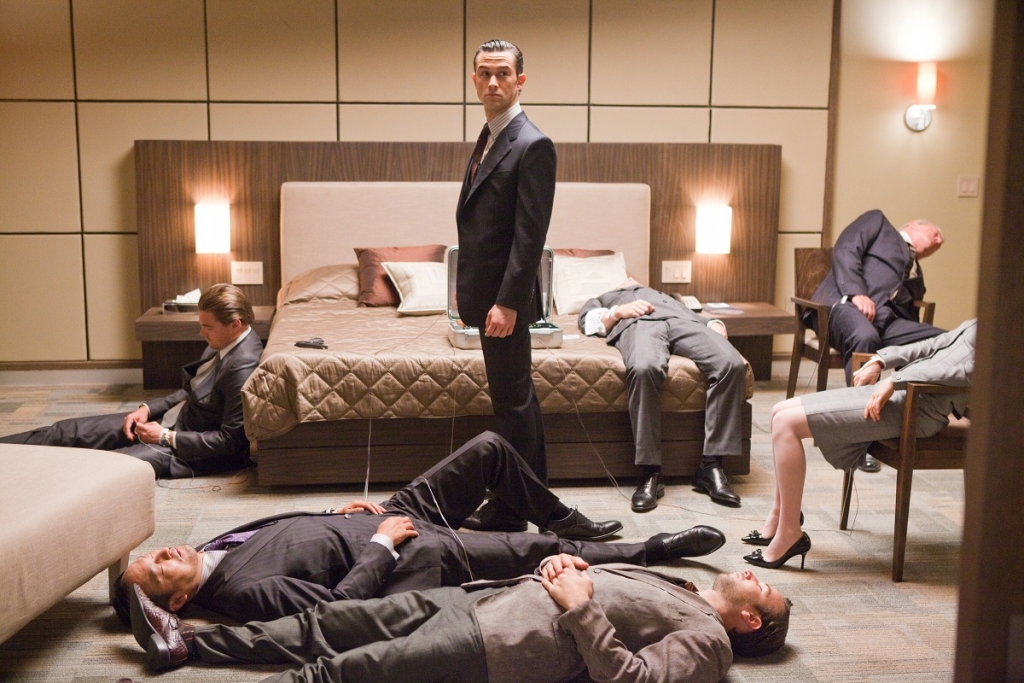 Kadrs no filmas "Inception" (2014)