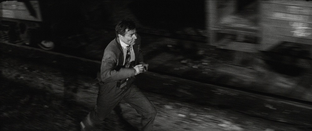 Harijs Liepiņš (Leinasars) Aloiza Brenča filmā "Kad lietus un vēji sitas logā" (1967)