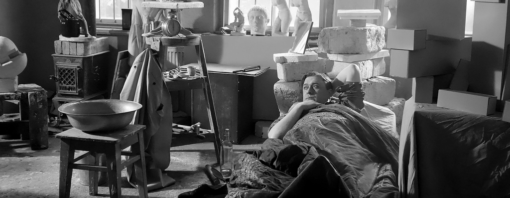 Kadrs no Ilonas Brūveres filmas "Ievainotais Jātnieks" (2017)