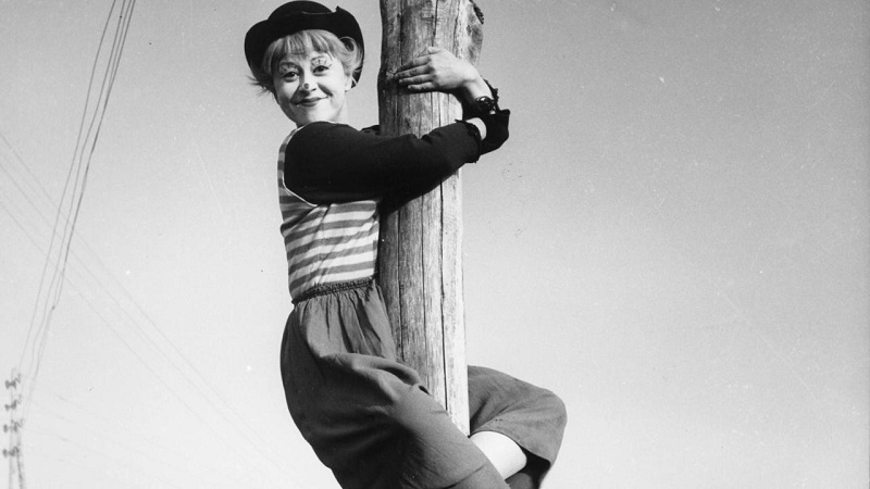 Džuljeta Mazīna (Dželsomīna) Federiko Fellīni filmā "Ceļš / La Strada" (1954)