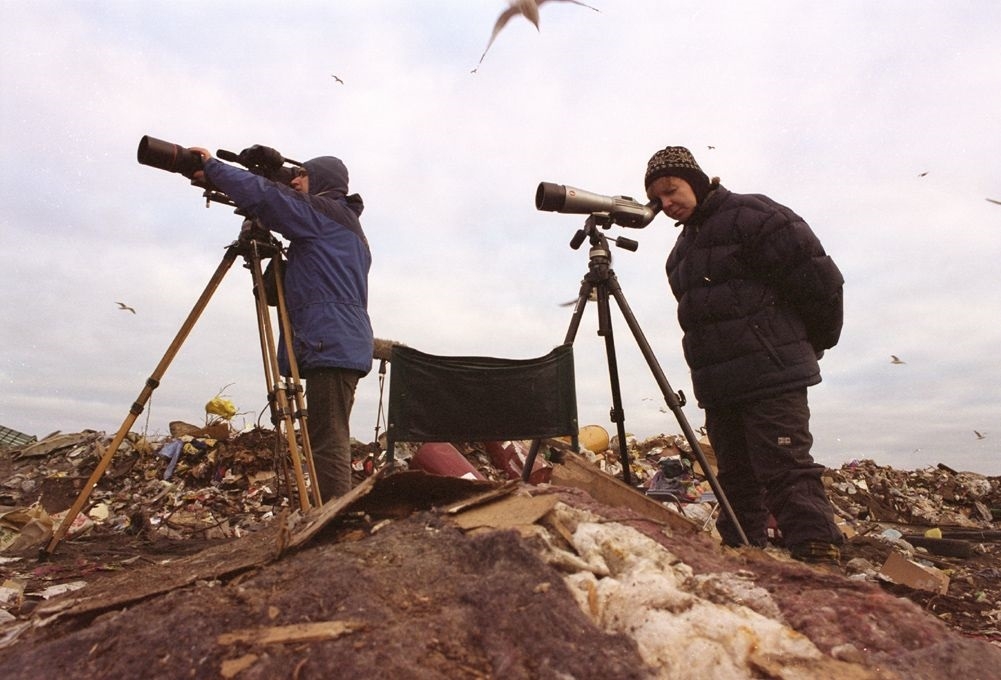 Top filma "Leiputrija" (2004), strādā Māris Maskalāns un Laila Pakalniņa