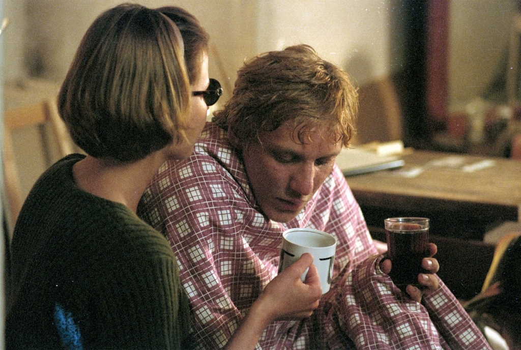 Agnese Zeltiņa un Artūrs Skrastiņš Jāņa Streiča filmā "Likteņdzirnas" (1997)