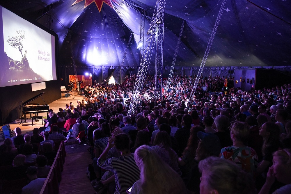 Festivāla galvenā telts ar 800 skatītāju vietām. Foto: Venni Ahlberg, MSFF