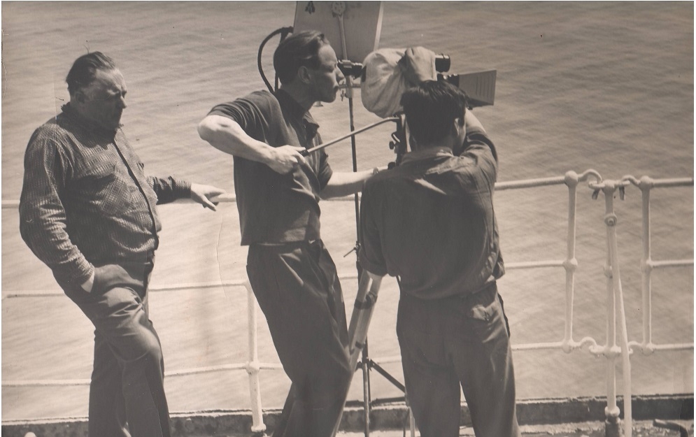 Top filma "Tobago maina kursu" (1964), no kreisās - režisors Aleksandrs Leimanis un operators Māris Rudzītis