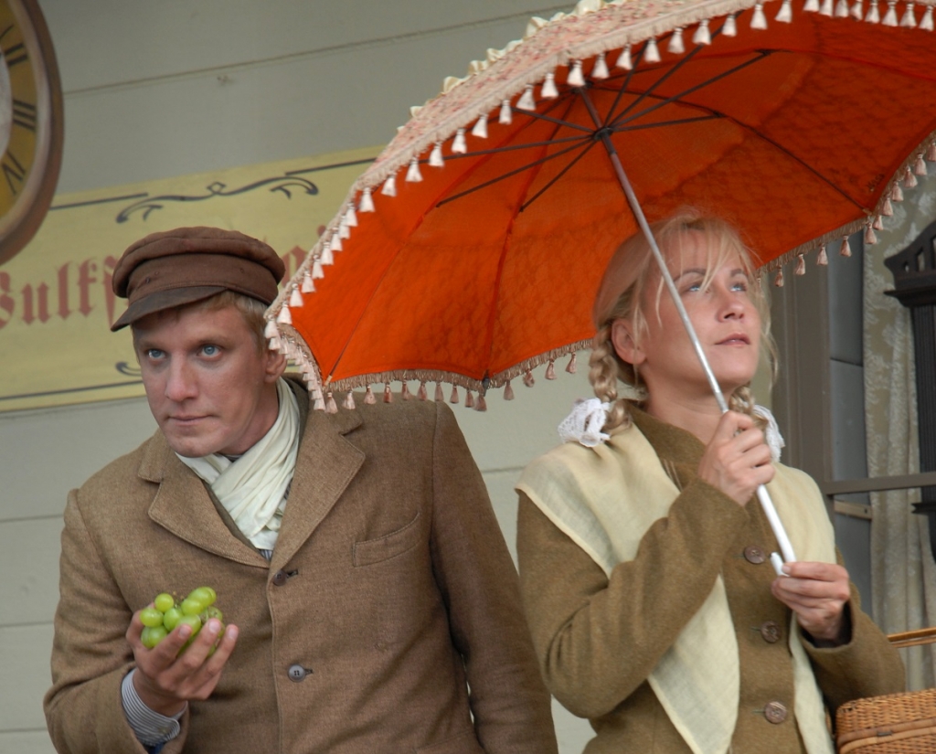 Artūrs Skrastiņš un Rēzija Kalniņa filmā "Rūdolfa mantojums" (2010)