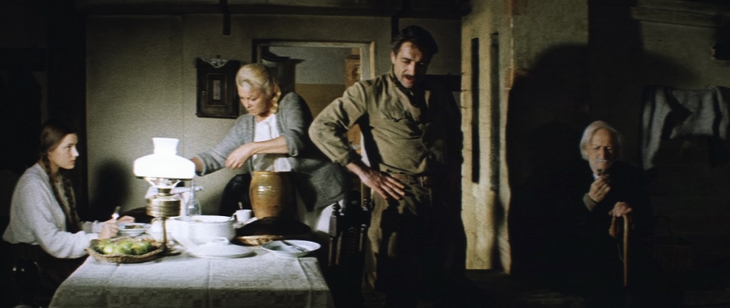 "Svešās kaislības" (1983)