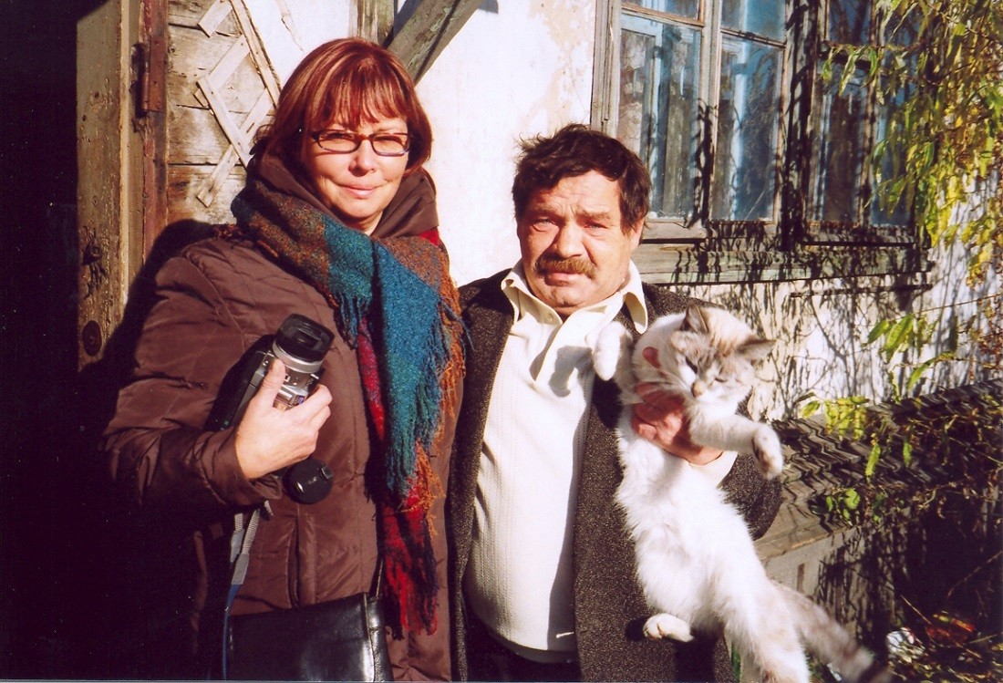 Režisore Dzintra Geka kopā ar Anatoliju Taureni, satiktu filmā "...Igarka, Cerība un Taurenis" (2008)