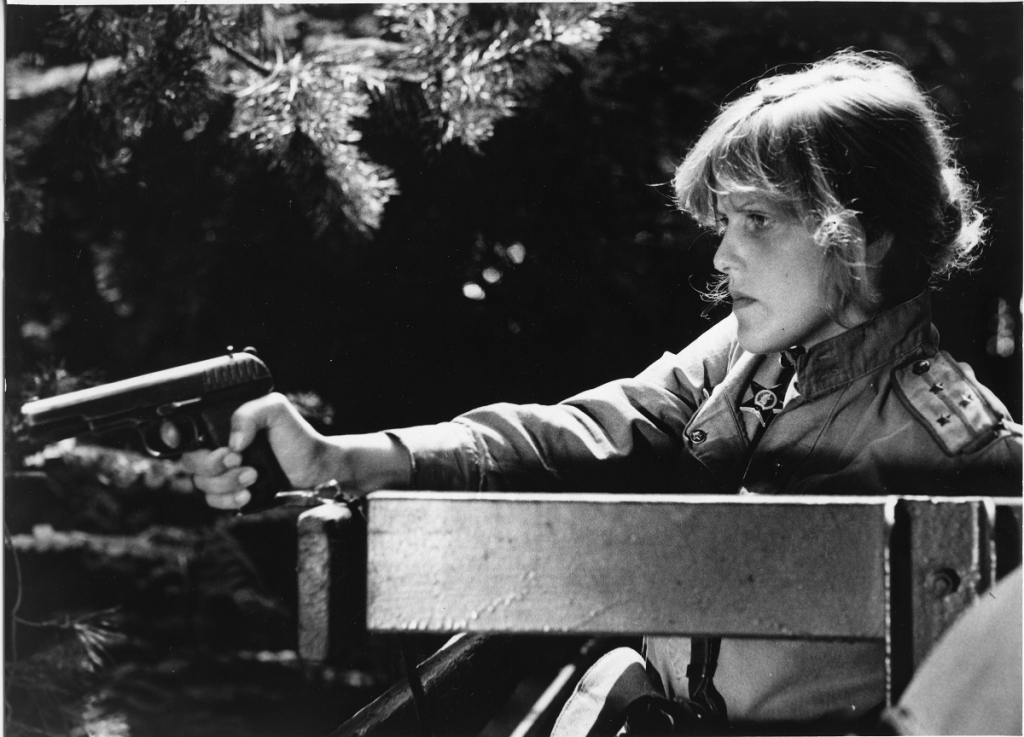 Ināra Slucka (Astra) filmā "Tikšanās uz Piena ceļa" (1985). Foto: Džovita Grebzde, Rīgas Kino muzeja krājums