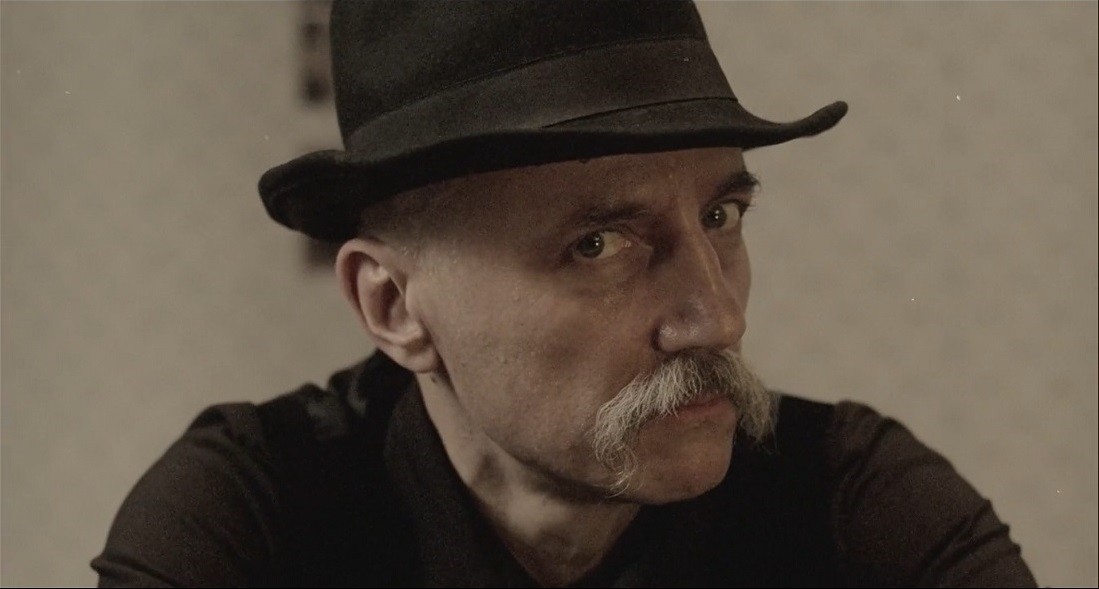 Jānis Putniņš LKA NFS studentu filmā "Zenona paradokss" (2022)